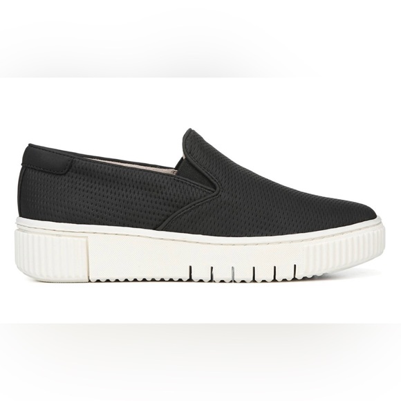 SOUL TIA SLIP ON SNEAKER SIZE 8, BRAND NEW - Picture 1 of 6